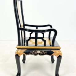 Rytietiškas valgomojo komplektas: apvalus stalas ir 4 vnt. krėslų