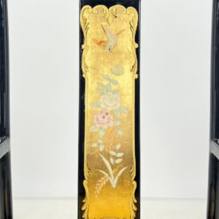 Rytietiškas valgomojo komplektas: apvalus stalas ir 4 vnt. krėslų