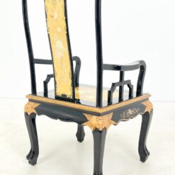 Rytietiškas valgomojo komplektas: apvalus stalas ir 4 vnt. krėslų