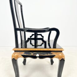 Rytietiškas valgomojo komplektas: apvalus stalas ir 4 vnt. krėslų