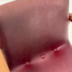 Mid Century krėslas su raudona eko oda 58x61x81 cm, 48 cm