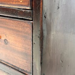 Raudonmedžio rašomasis stalas su odiniu stalviršiumi 75x137x77 cm