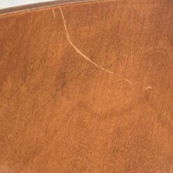 Riešutmedžio išskleidžiamas valgomojo stalas 110×110(+37)x80,5 cm