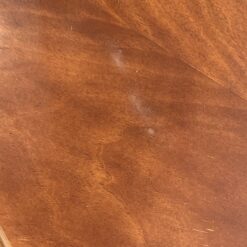 Riešutmedžio išskleidžiamas valgomojo stalas 110×110(+37)x80,5 cm