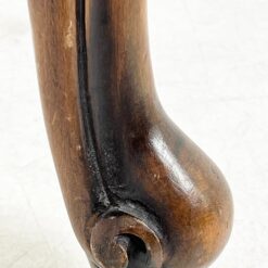 Riešutmedžio išskleidžiamas valgomojo stalas 110×110(+37)x80,5 cm