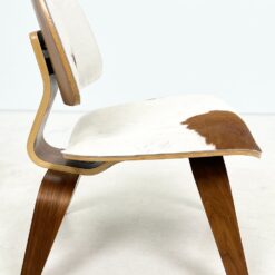 Mid Century stiliaus kėdė su kailiu 58x56x73 cm, 39 cm