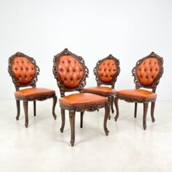 Raudonmedžio odinės barokinio stiliaus kėdės 4 vnt. Komplektas 50x55x105 cm