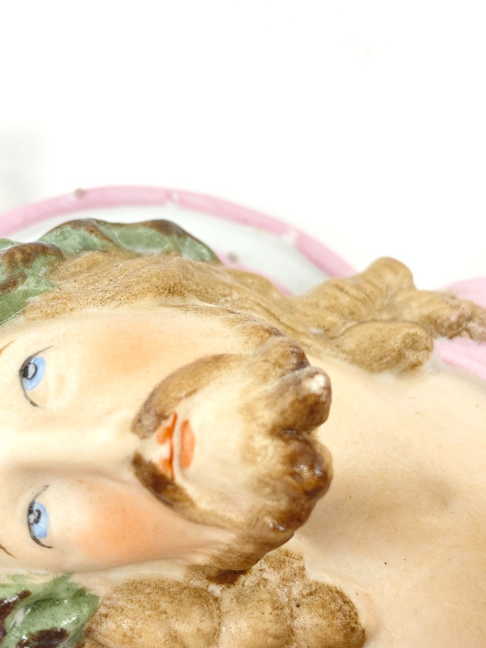 HK1191-religines-skulpturos-ir-paveikslai-9 Švęsto vandens pakabinamas indas – kropilinė 7×11,5×21 cm