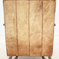 Industrinio stiliaus fotelis metaliniu rėmu ir oda 77x58x83 cm, 46 cm