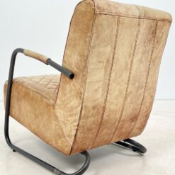 Industrinio stiliaus fotelis metaliniu rėmu ir oda 77x58x83 cm, 46 cm