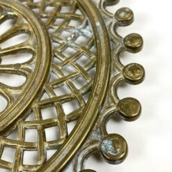 Žalvarinis, apvalus padėkliukas nuo karščio 18,5×18,5×1 cm