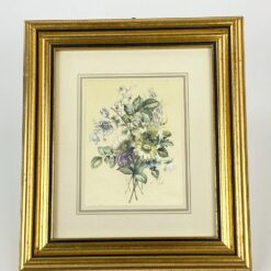 Siuvinėtas gėlių natiurmortas aukso spalvos rėme 2x15x17 cm