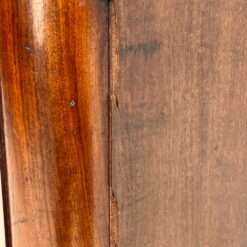 Trijų durų raudonmedžio rūbų spinta su veidrodžiu 73x219x202 cm