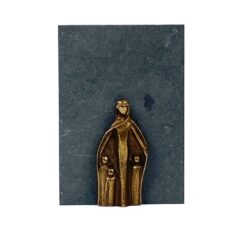 Žalvarinė Švč. Mergelės marijos statula ant akmeninės plokštės 2x7x10 cm