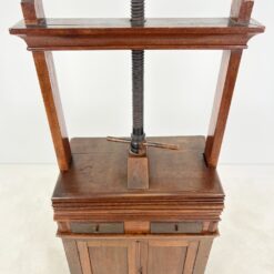Senovinis, ąžuolinis presas su komoda 46x78x188 cm