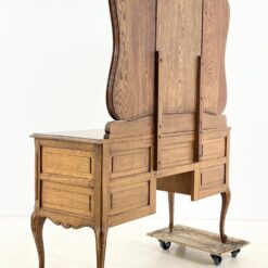 Ąžuolinis kosmetinis staliukas su užlenkiamais veidrodžiais 47x130x163 cm