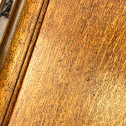 Ąžuolinis kosmetinis staliukas su užlenkiamais veidrodžiais 47x130x163 cm