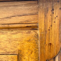 Ąžuolinis kosmetinis staliukas su užlenkiamais veidrodžiais 47x130x163 cm