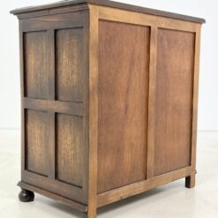 Retro stiliaus ąžuolinė penkių stalčių komoda 45x76x80 cm