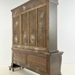 Riešutmedžio knygų spinta su atviromis lentynomis 48x201x208 cm