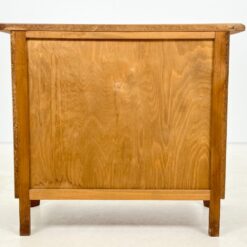Trijų stalčių ąžuolinė komoda su liūto kojomis 37,5×74,5×66 cm