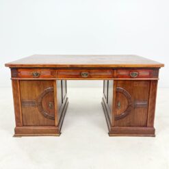 Raudonmedžio dvipusis rašomasis stalas 115x160x80 cm