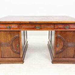 Raudonmedžio dvipusis rašomasis stalas 115x160x80 cm