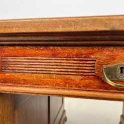 Raudonmedžio dvipusis rašomasis stalas 115x160x80 cm