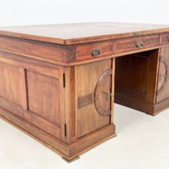 Raudonmedžio dvipusis rašomasis stalas 115x160x80 cm