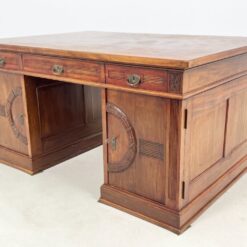 Raudonmedžio dvipusis rašomasis stalas 115x160x80 cm