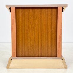 Itališkos “Camelgproup” riešutmedžio lukšto spintelės 2 vnt. kompl. 44x55x58 cm