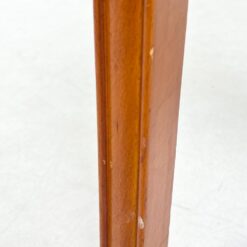 Chesterfield stiliaus riešutmedžio krėslas su oda 55x55x83 cm, 47 cm