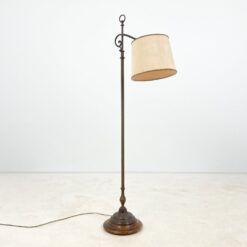 Reguliuojamas pastatomas žalvarinis toršeras mediniu pagrindu 52x29x145(+25) cm