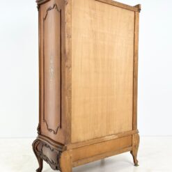 Prabangi barokinio stiliaus raižyta riešutmedžio rūbų spinta 63x122x212 cm