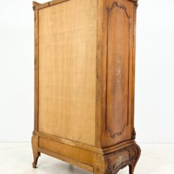 Prabangi barokinio stiliaus raižyta riešutmedžio rūbų spinta 63x122x212 cm