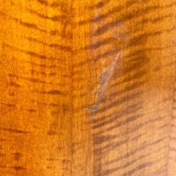 Prabangi barokinio stiliaus raižyta riešutmedžio rūbų spinta 63x122x212 cm