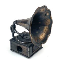 Vintažinis drožtukas – senovinio gramofono imitacija 6×5,5×7 cm