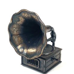 Vintažinis drožtukas – senovinio gramofono imitacija 6×5,5×7 cm