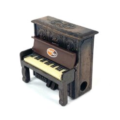 Vintažinis PlayMe drožtukas – senovinio pianino imitacija 4x6x6 cm