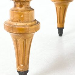 Riešutmedžio lukšto komoda su žalvario apdailomis 44,5x89x80 cm