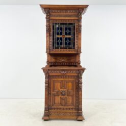 Drožinėtas ąžuolinis bufetas su vitražinėmis durelėmis 56x89x231 cm