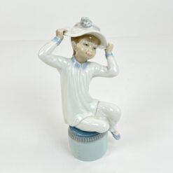 Porcelianinė Lladró mergaitės su skrybėle statula Nr. 1147 11x12x22 cm