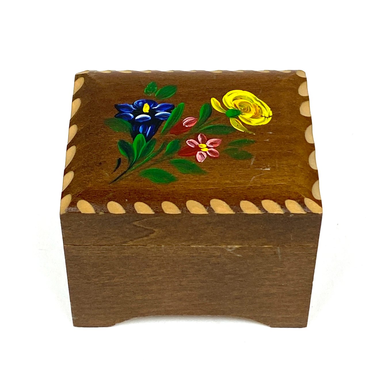 HK1315-irankiai-prietaisai-0 Šveicariška “Mapsa” muzikinė dėžutė 7×8,5×6,5 cm