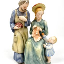 Porcelianinė “Goebel” Šventosios Šeimos statula 9x15x20,5 cm