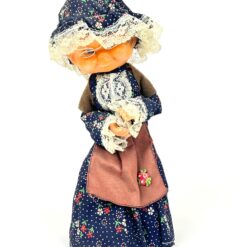 Vintažinė linguojanti ir grojanti lėlė “Močiutė” su prisukamu mechanizmu 10×9,5×25 cm