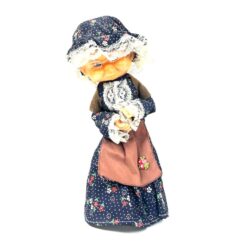 Vintažinė linguojanti ir grojanti lėlė “Močiutė” su prisukamu mechanizmu 10×9,5×25 cm