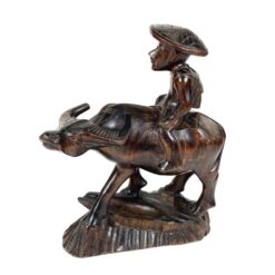 Rytietiška medinė vyro ant buliaus statula 22x12x26,5 cm