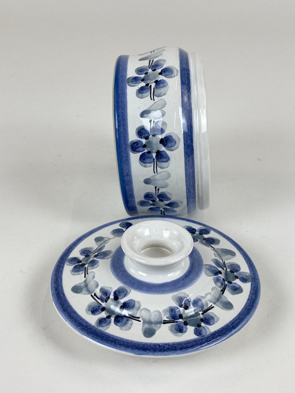 HK1402-kita-keramika-4 Keramikinė dėžutė su gėlių raštais 12x12x8 cm