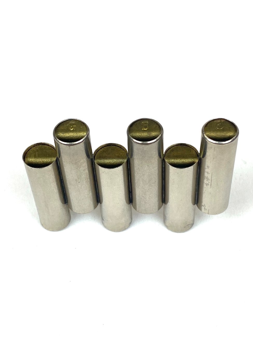 HK1429-muzikos-instrumentai-5 Pučiamasis kamertonas E, A, D, G, B, E 4×5,5×1 cm