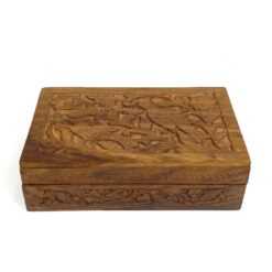 Medinė dėžutė, raižyta paukščių ir augalų motyvais 13x21x6 cm